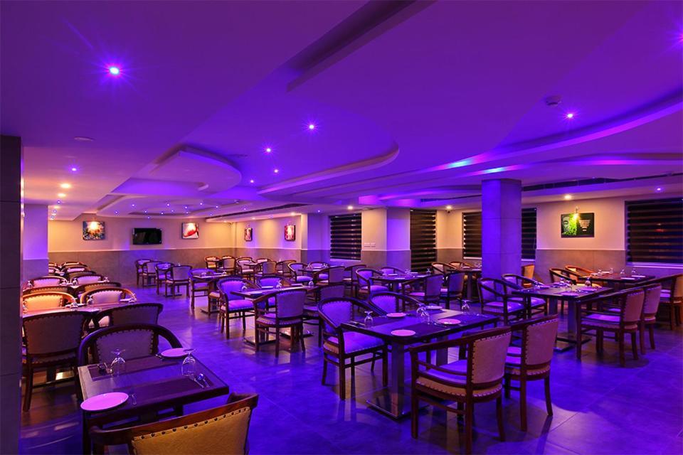 Hotel Lumbini Supreme à Thrissur Extérieur photo